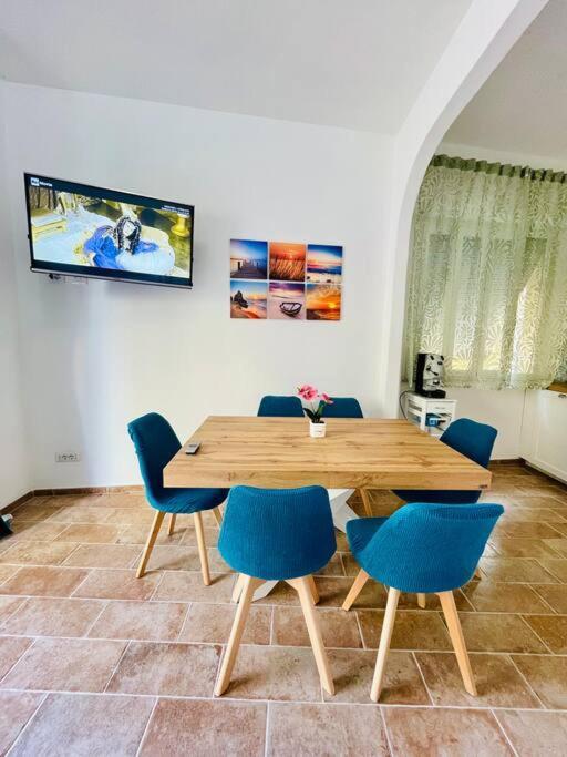 فيلا Maddy House - 50 Mt Dal Mare بورتو سانتو ستيفانو المظهر الخارجي الصورة